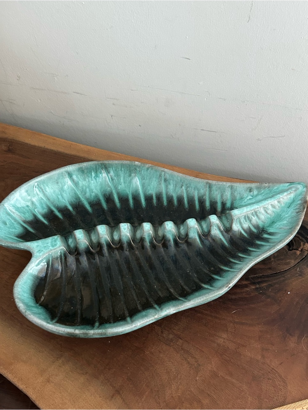 Blue Mountain Evangelina 1955Handcrafted Ceramic Leaf Dish Ashtray - Turquoise